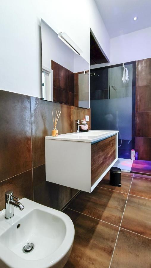 Bed and Breakfast Casa Calu Castel Sant'Elmo Napoli Esterno foto
