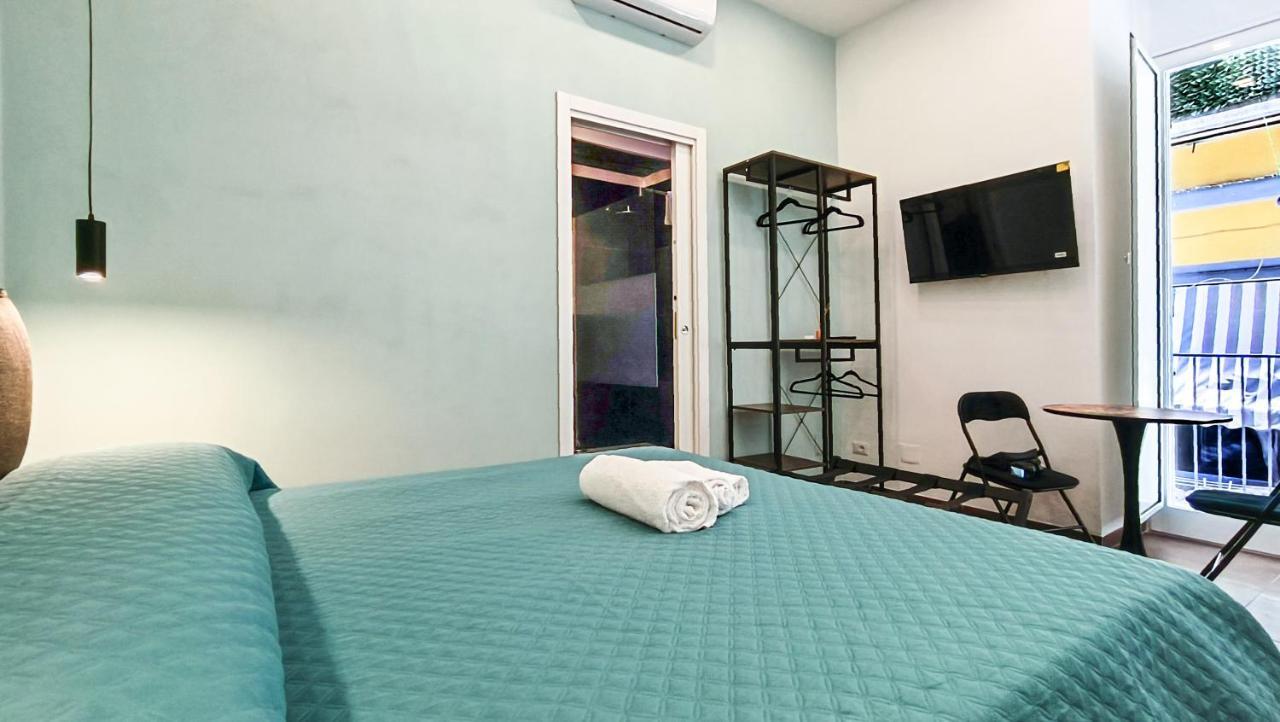Bed and Breakfast Casa Calu Castel Sant'Elmo Napoli Esterno foto